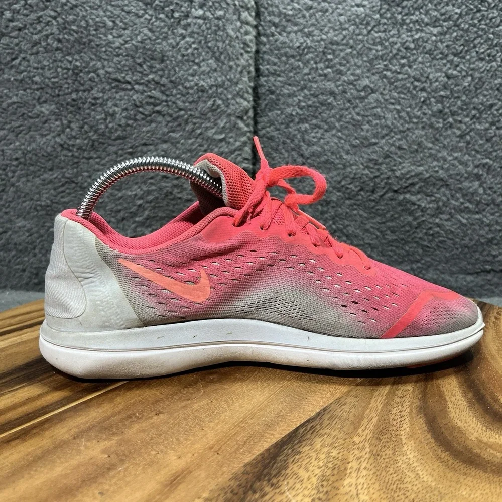 Nike Size 7Y Youth Running Shoes Low Top Sneakers Tennis‎ Shoes White Pink